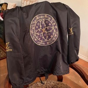 Raincoat black and gold